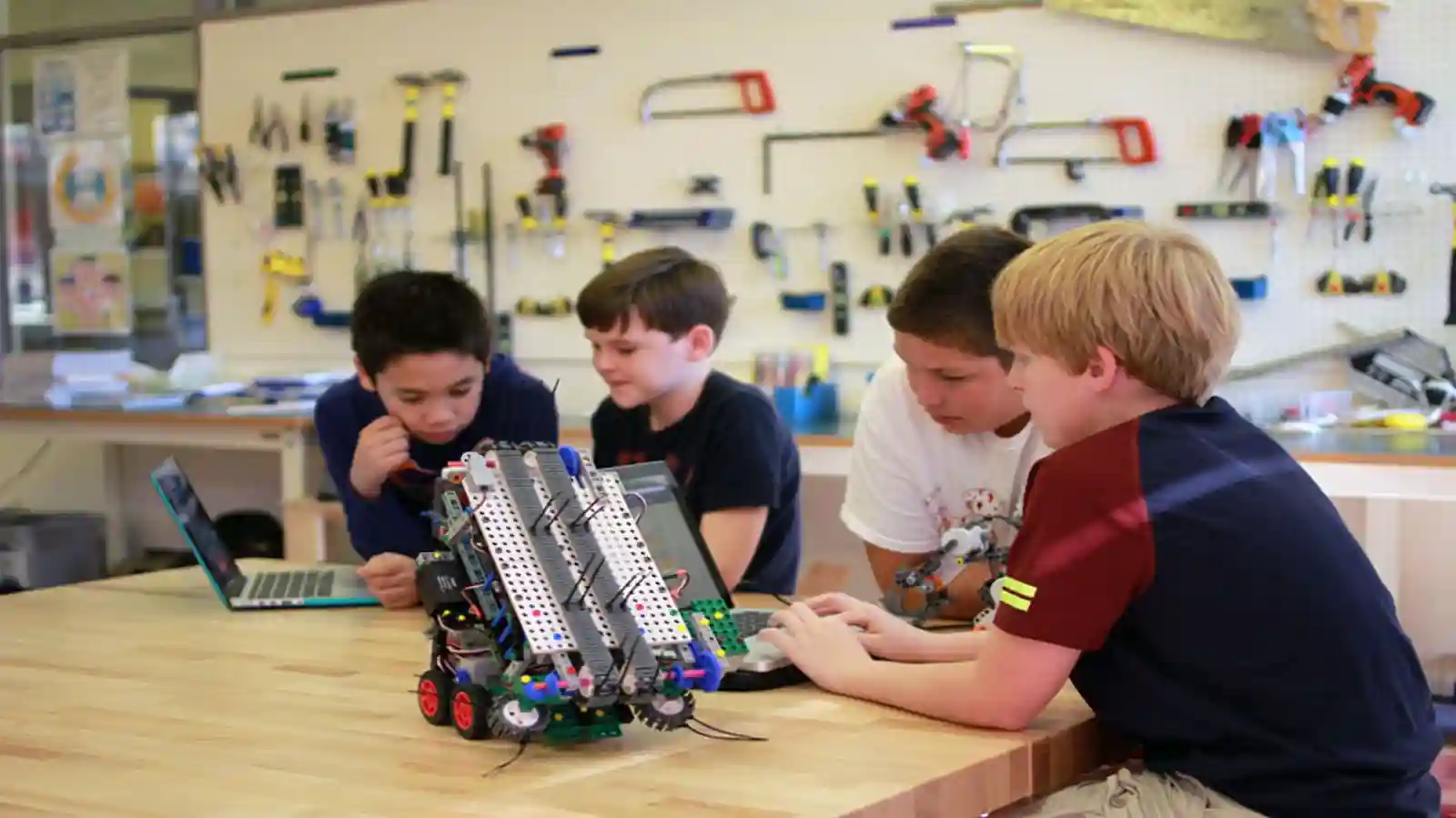 How international curriculum is taking over the State boards need of teacher occupation