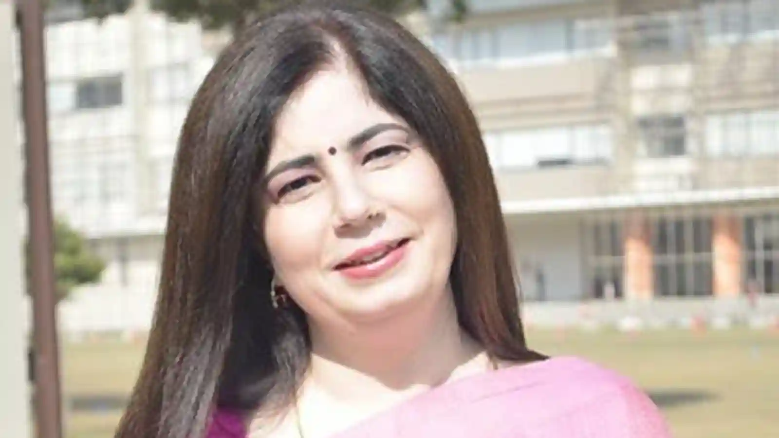 "Students must take responsibility for their professional development- Inderbir Thussu"