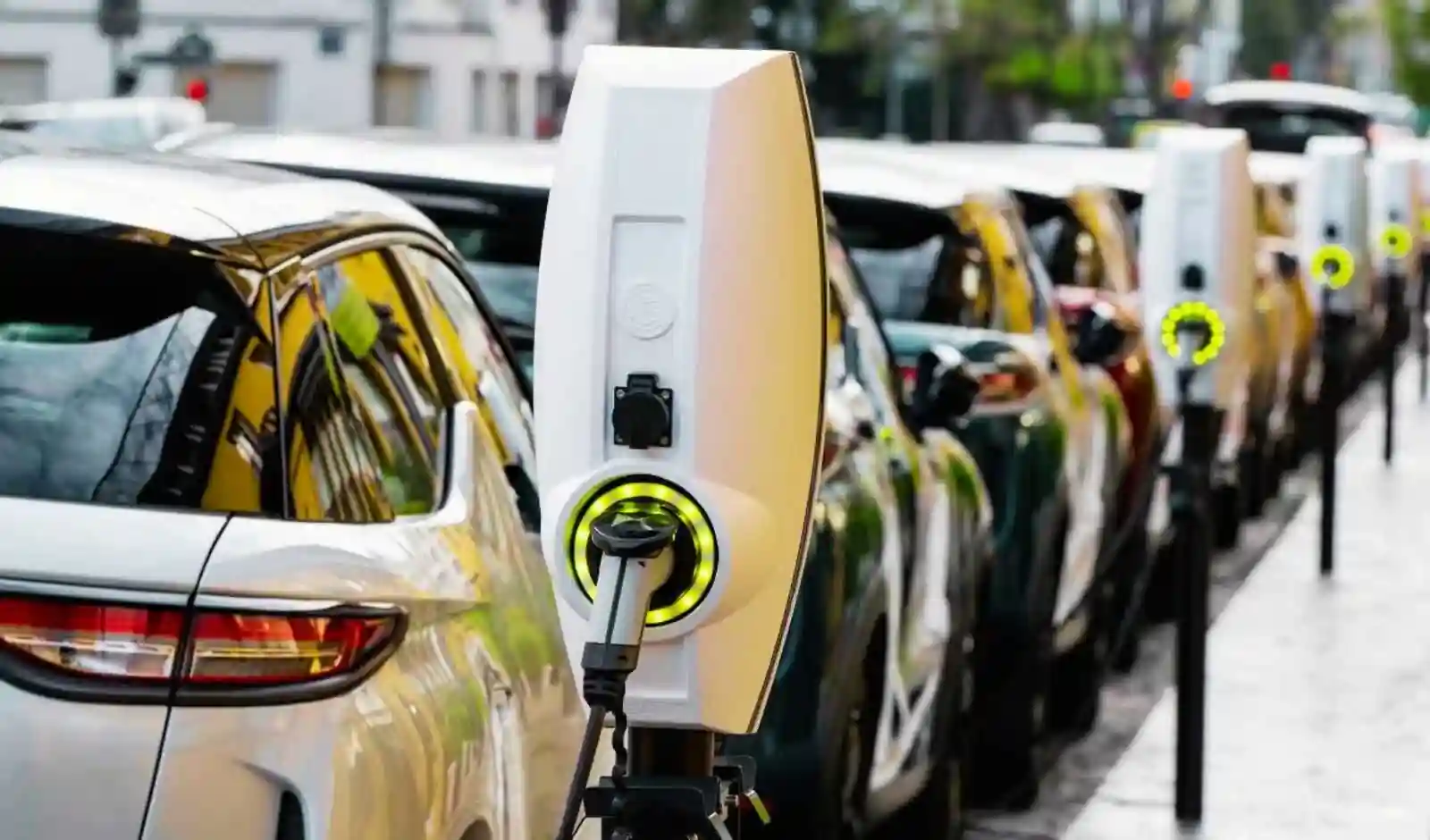 Carbon Credits and Corporate Fleets: How Green Mobility Can Unlock New Business Opportunities