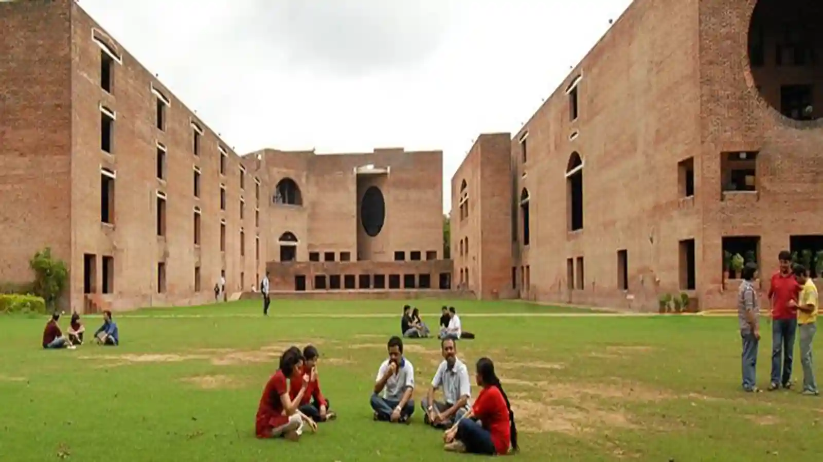 IIM-Ahmedabad’s CIIE backs campus recruitment solution provider Reculta