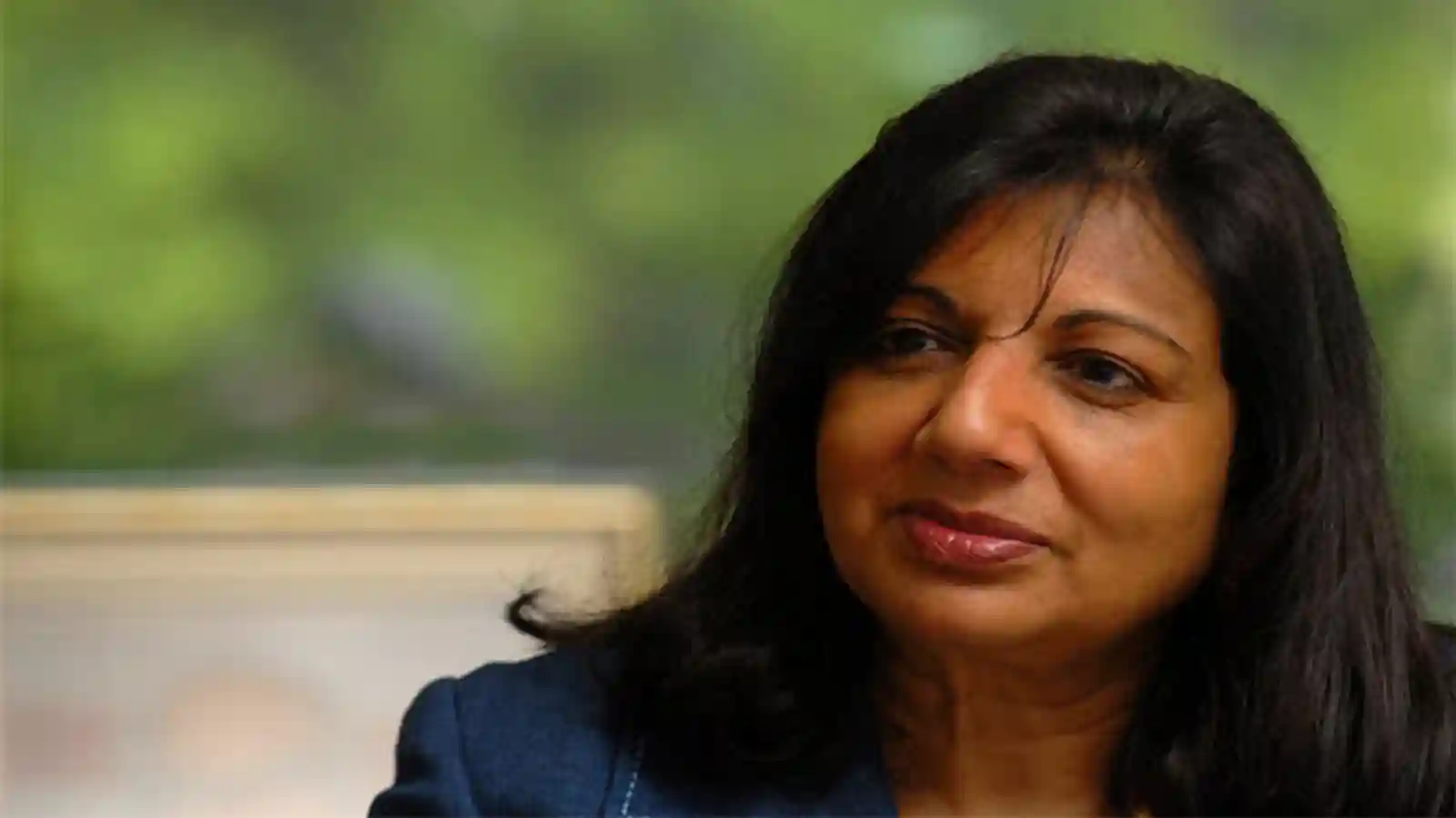Kiran Shaw, Kannada Development Authority spar over English medium classes