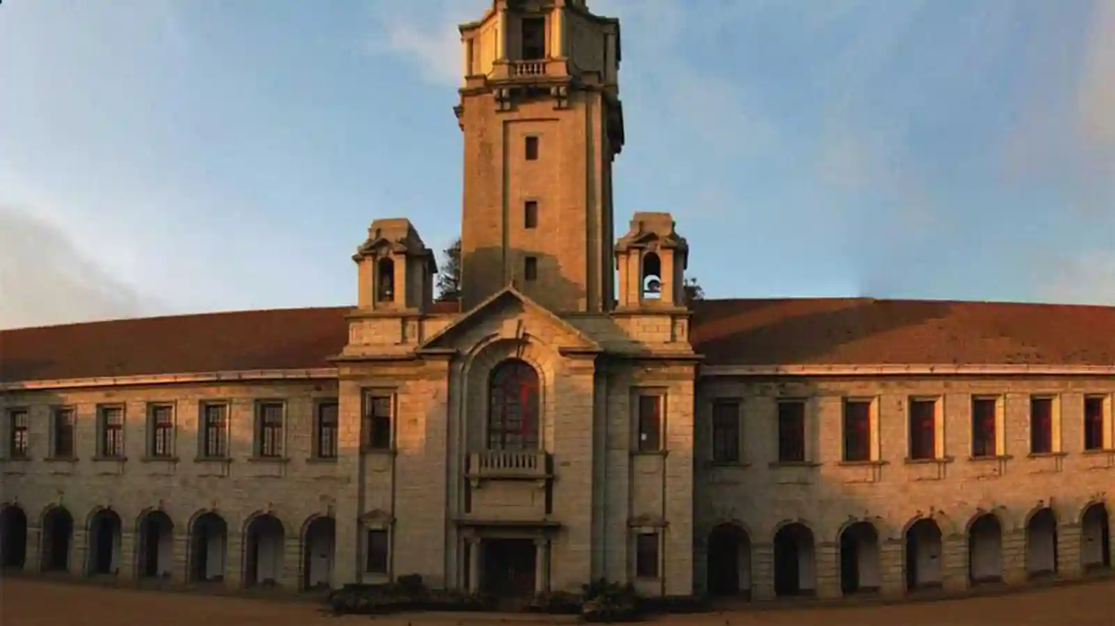 Government Looks To Establish Centres for Excellence at IIT-Kharagpur, IISc-Bengaluru