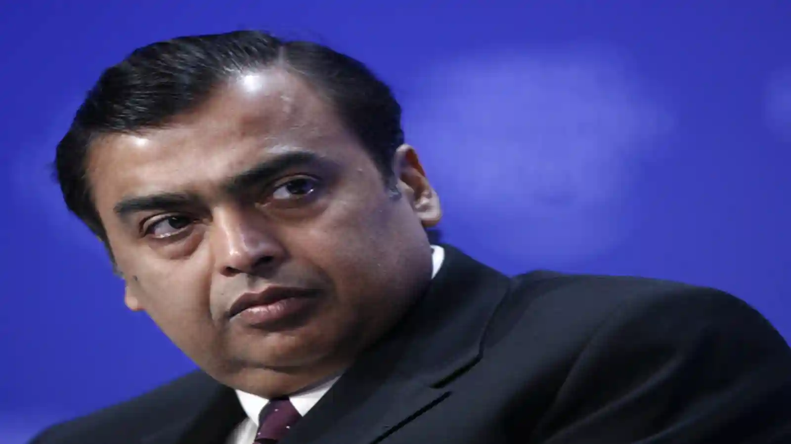 Reliance To Acquire 5% Stakes Of Eros International