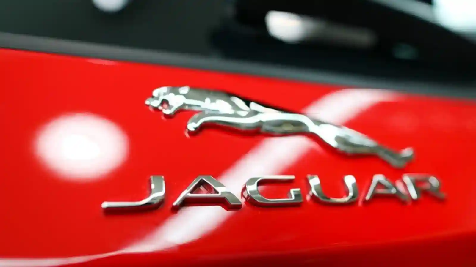 Jaguar Land Rover expands dealership network with launch of its new 3S facility in Pune