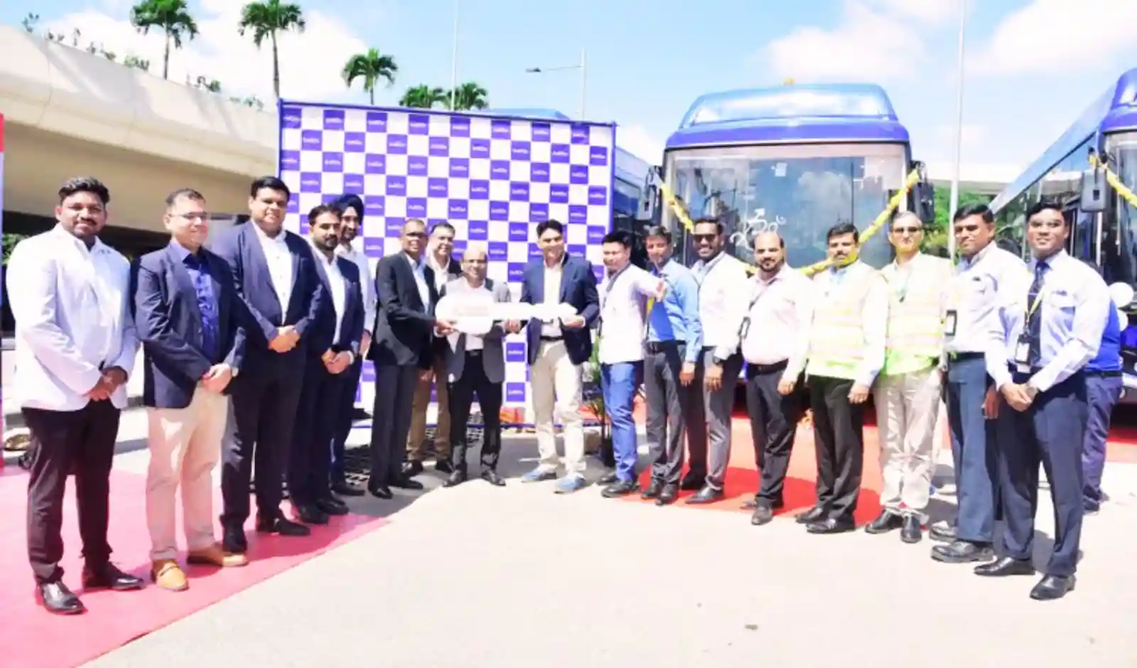 Eicher Delivers 6 Electric Tarmac Buses to IndiGo at Bengaluru Airport