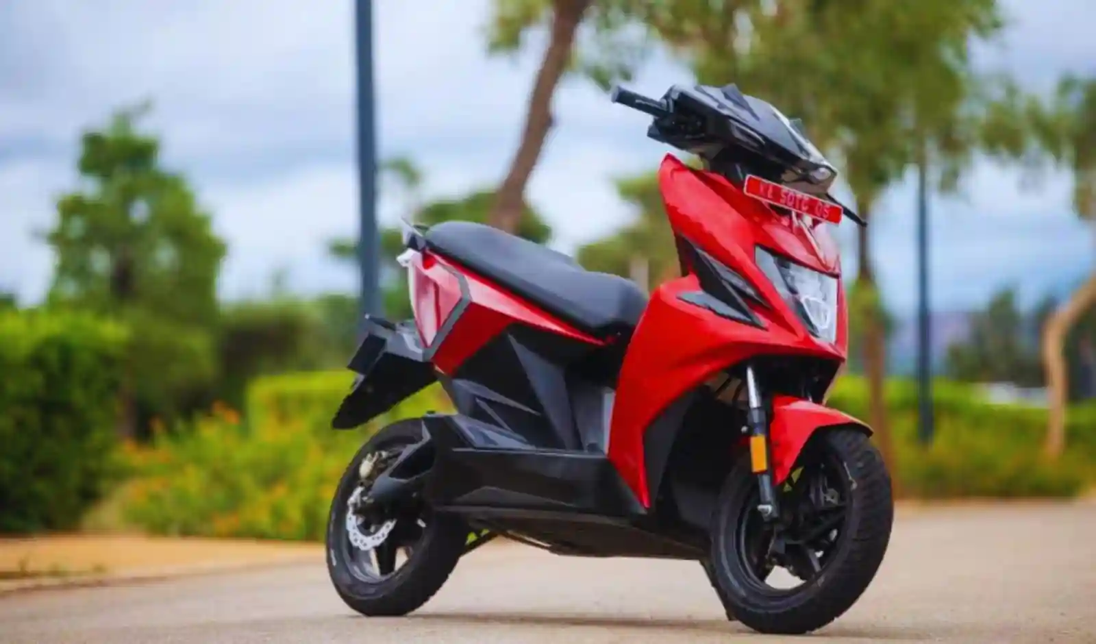 Diwali Offers: Discounts and No-Cost EMI on Simple Energy Scooters