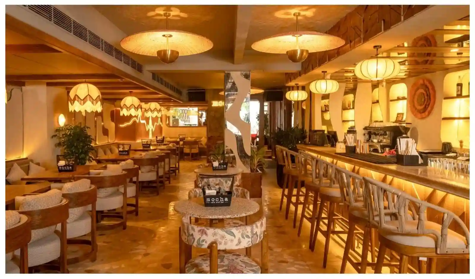नई दिल्ली के कनॉट प्लेस में Mocha Cafe & Bar खुला