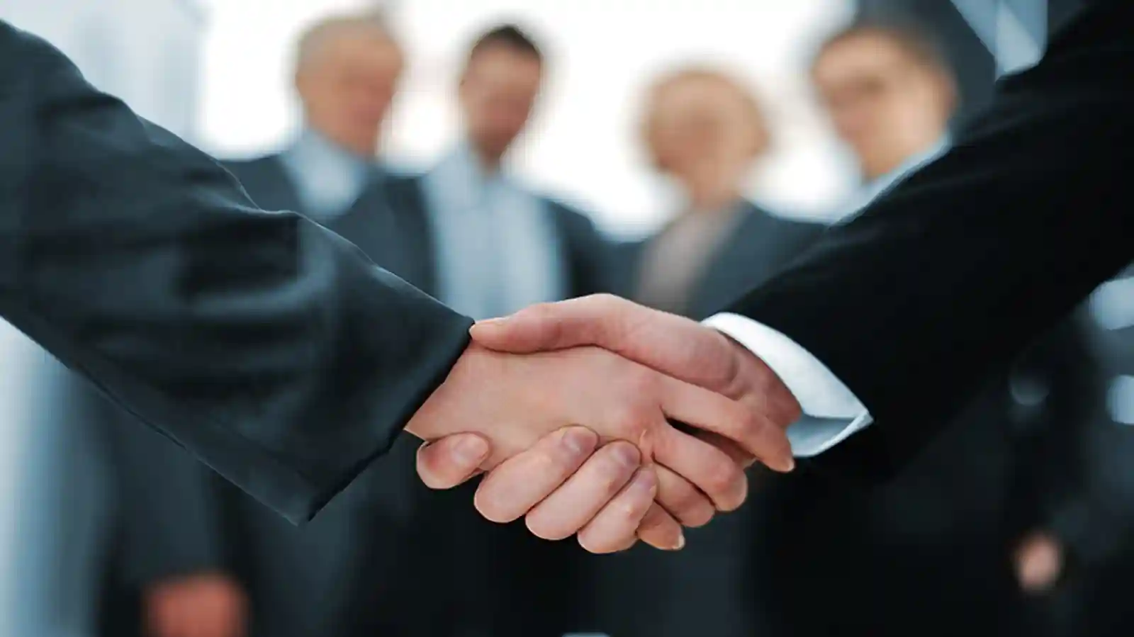 Amazon, Buffett, JPMorgan pick Gawande to lead health firm