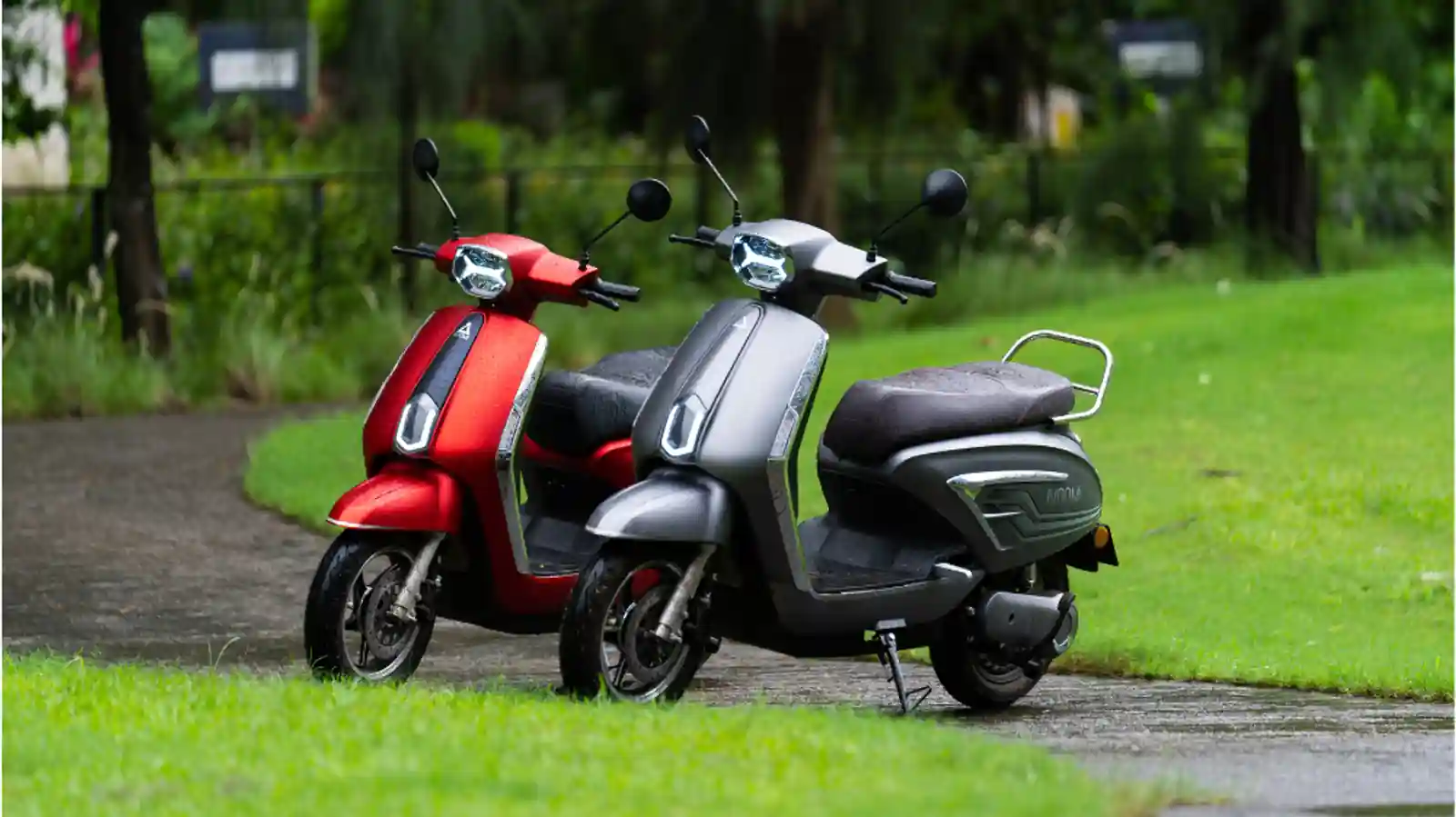 iVOOMi Partners With Bajaj FinServ And L&T To Offer Easy Financing Solutions For Electric Scooters