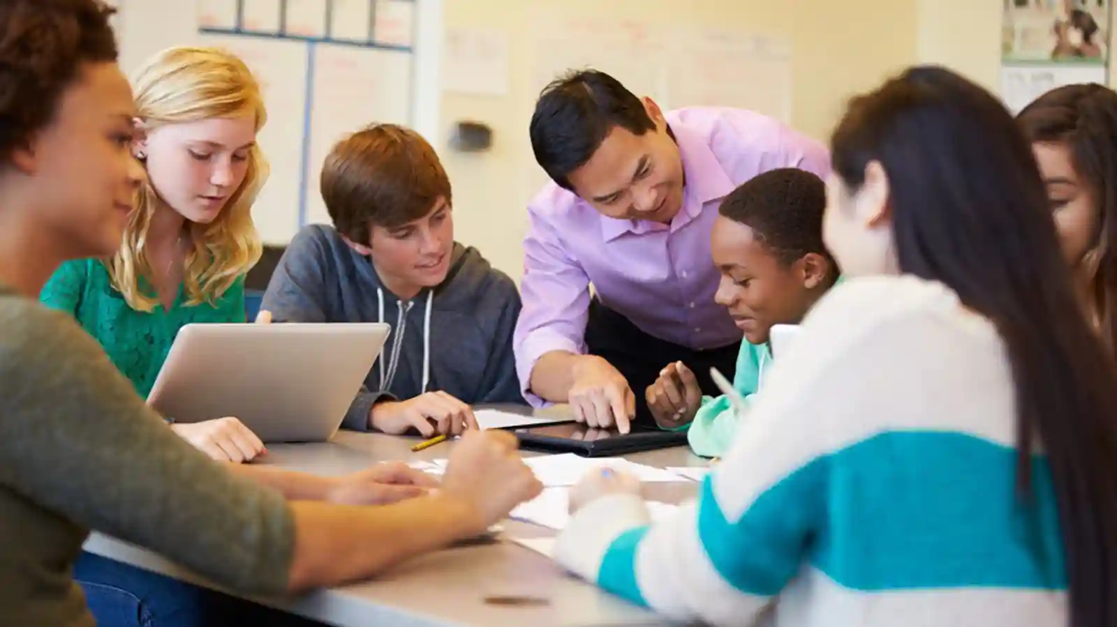 Unique Courses To Introduce In Your Education Business To Stand Out From The Crowd