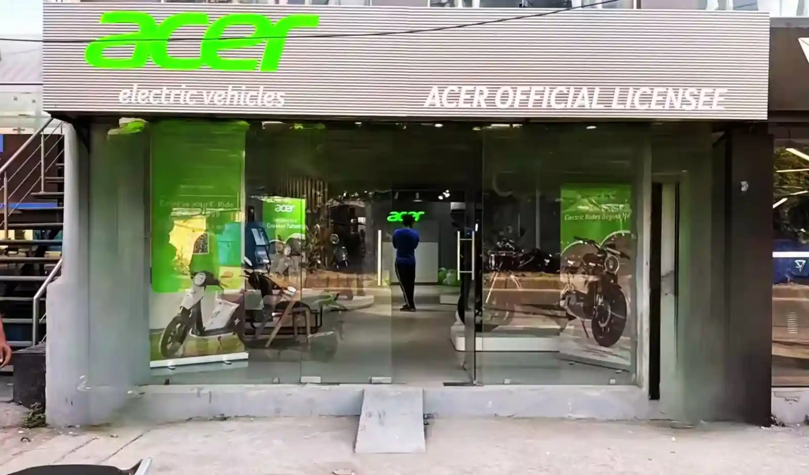 eBikeGo Launches Acer-Branded EV Showroom in Delhi