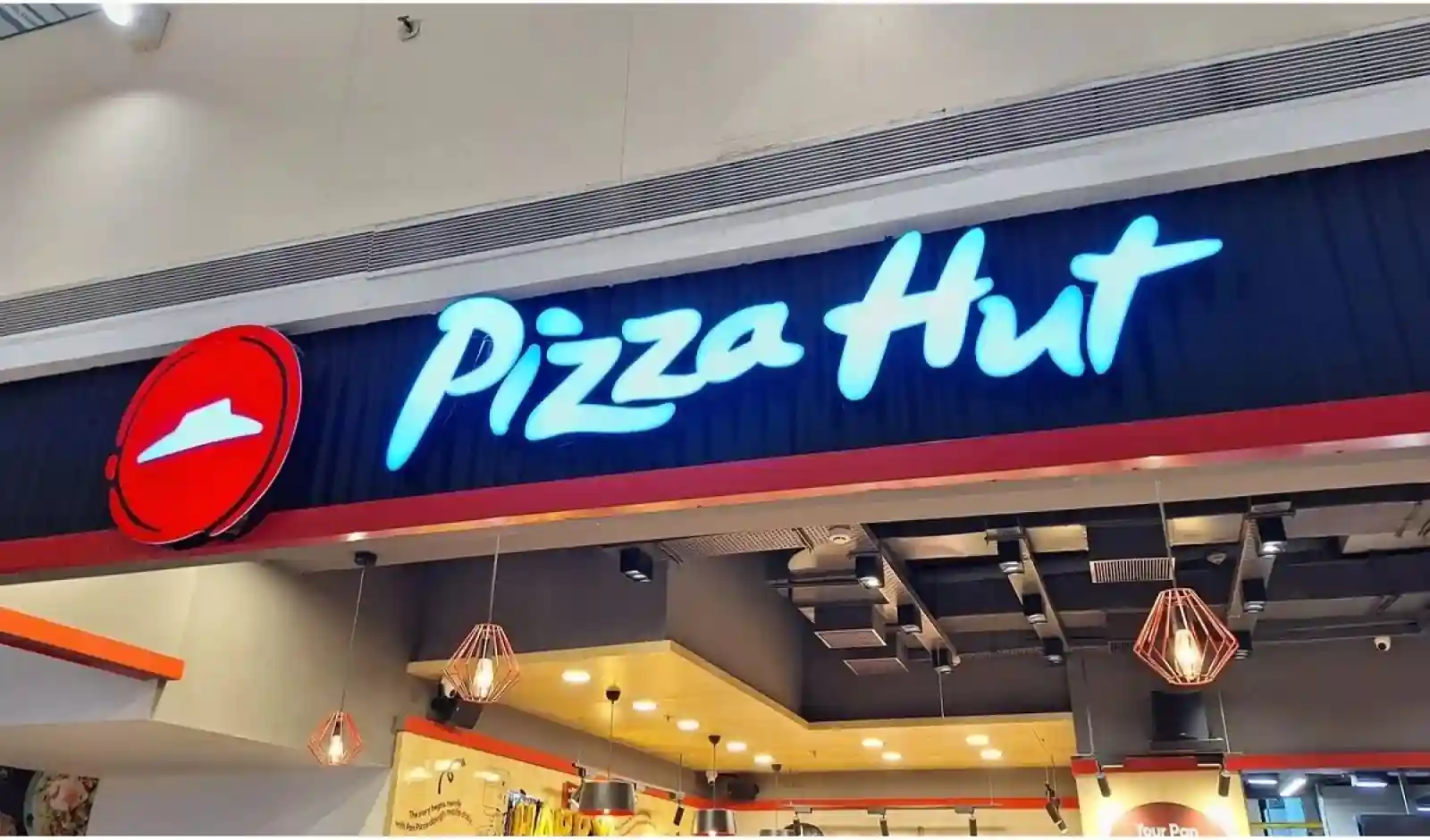 बिक्री में गिरावट के चलते Sapphire Foods ने Pizza Hut की ग्रोथ स्ट्रैटेजी पर लगाई रोक