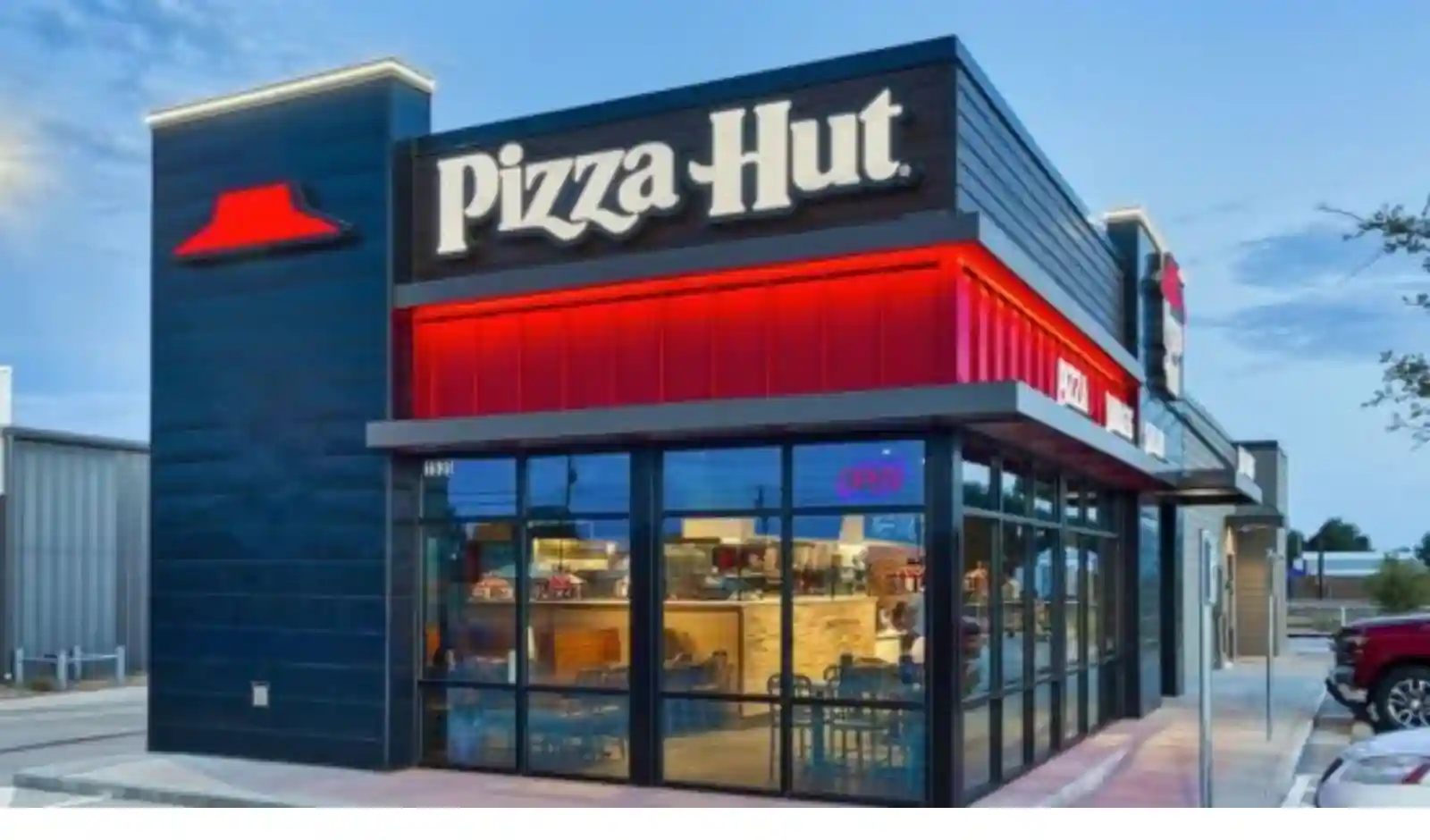 Yum! ब्रांड्स रणनीतिक बदलाव के बीच Pizza Hut को बेचने पर कर रहा है विचार