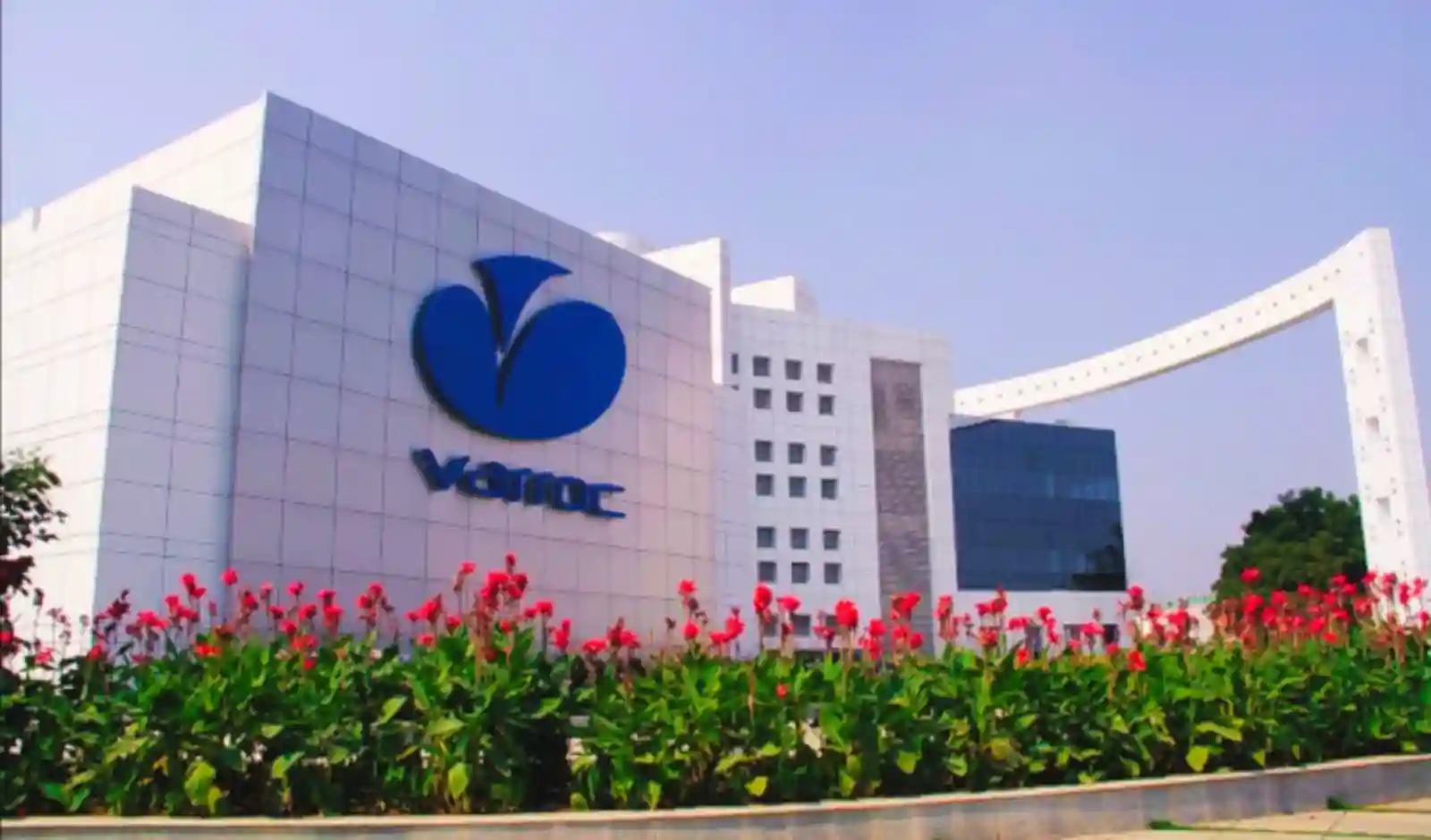 Varroc Engineering को मिला बड़ा ईवी कॉन्ट्रैक्ट