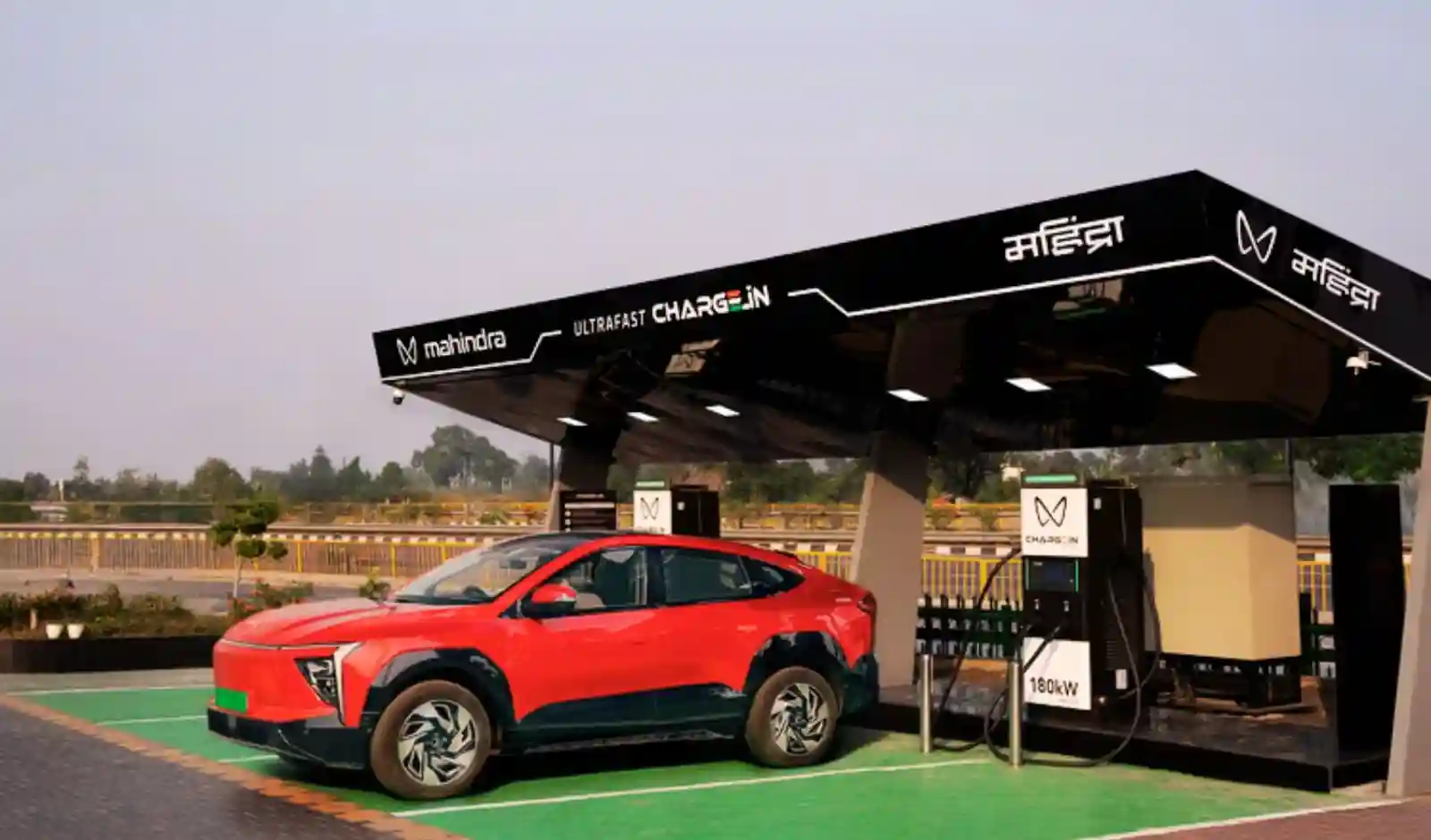 Mahindra to Set Up 1,000+ EV Charging Points by 2027