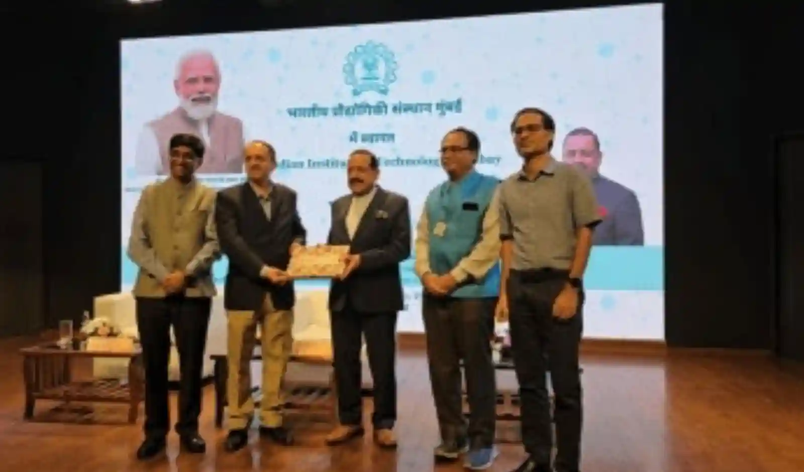 सरकार क्वांटम अनुसंधान प्रयोगशालाओं के लिए 100 इंजीनियरिंग कॉलेजों को देगी ₹1 करोड़