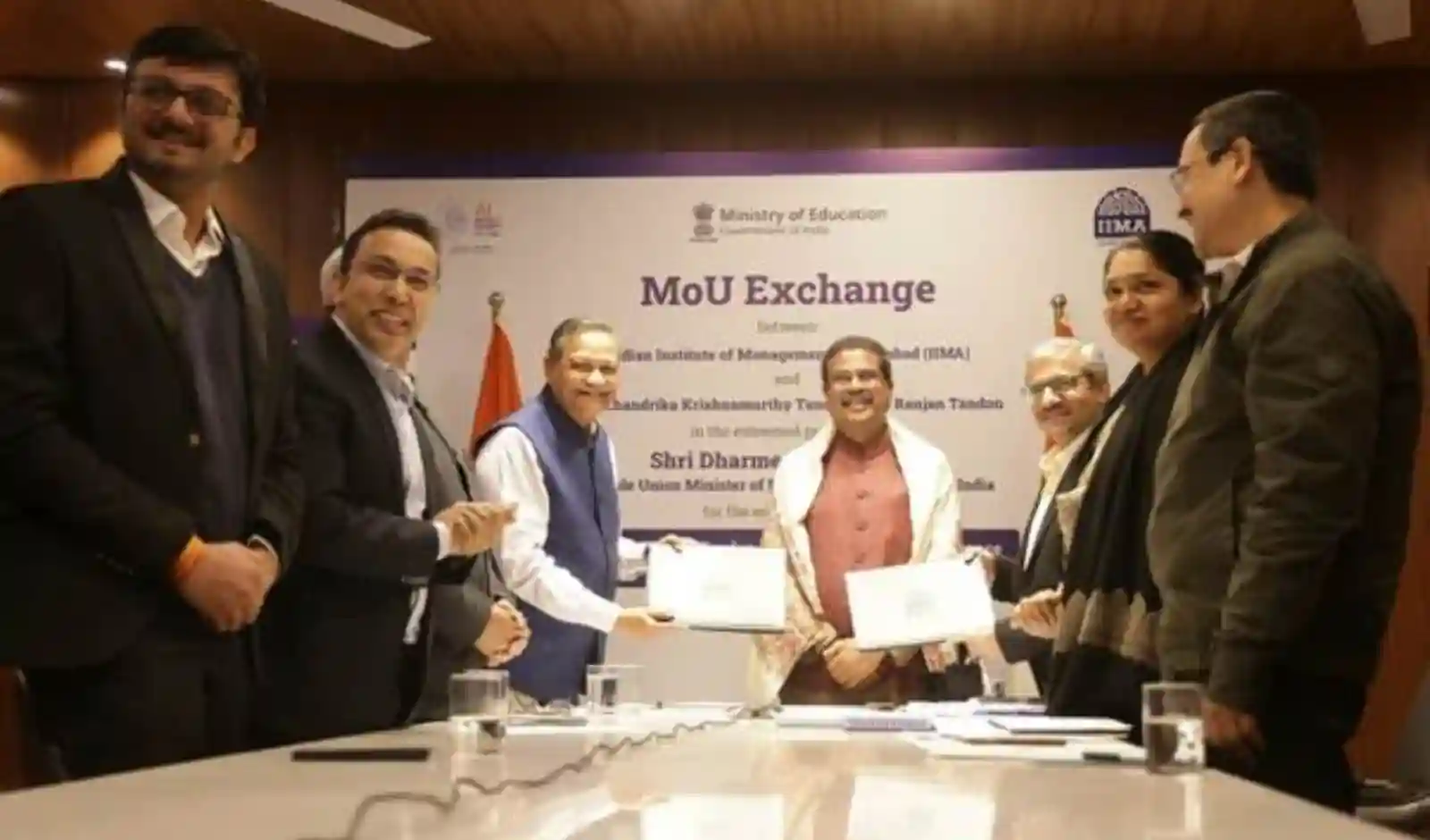 MoU Signed to Establish School of Artificial Intelligence at IIM Ahmedabad