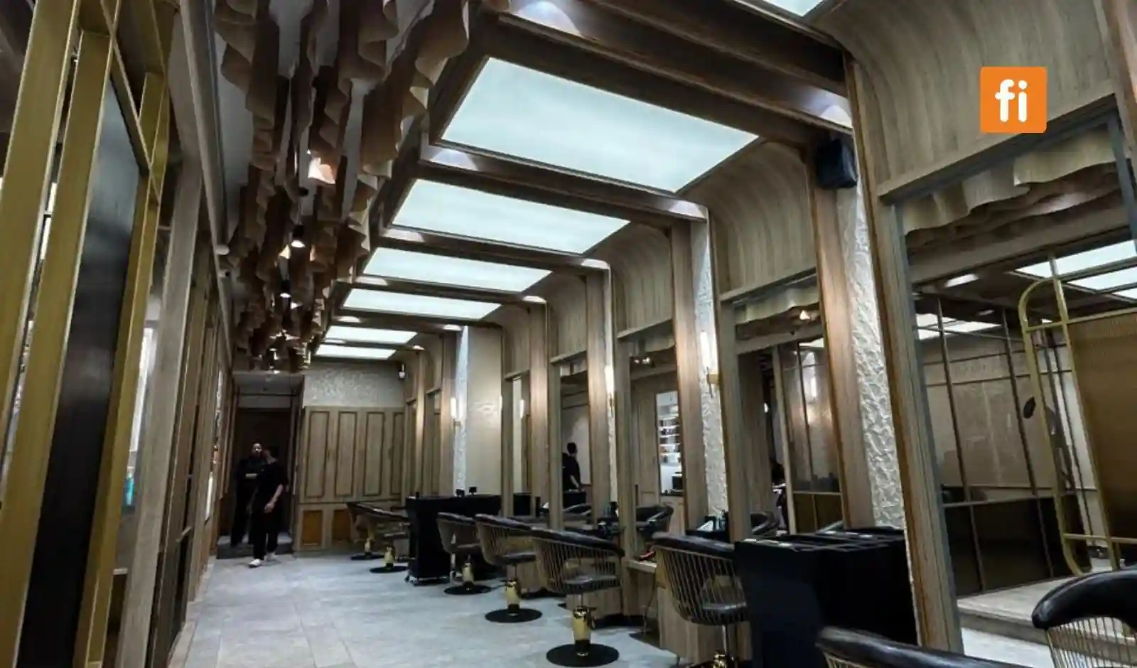 LOOKS Salon reaches 250-salon milestone with Oshiwara launch