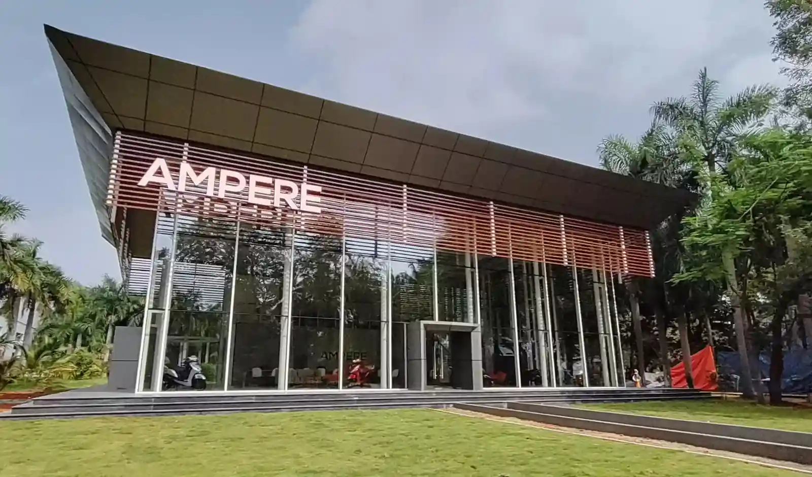 Ampere 6वीं पीढ़ी का EV स्कूटर पेट्रोल से करेगा मुकाबला