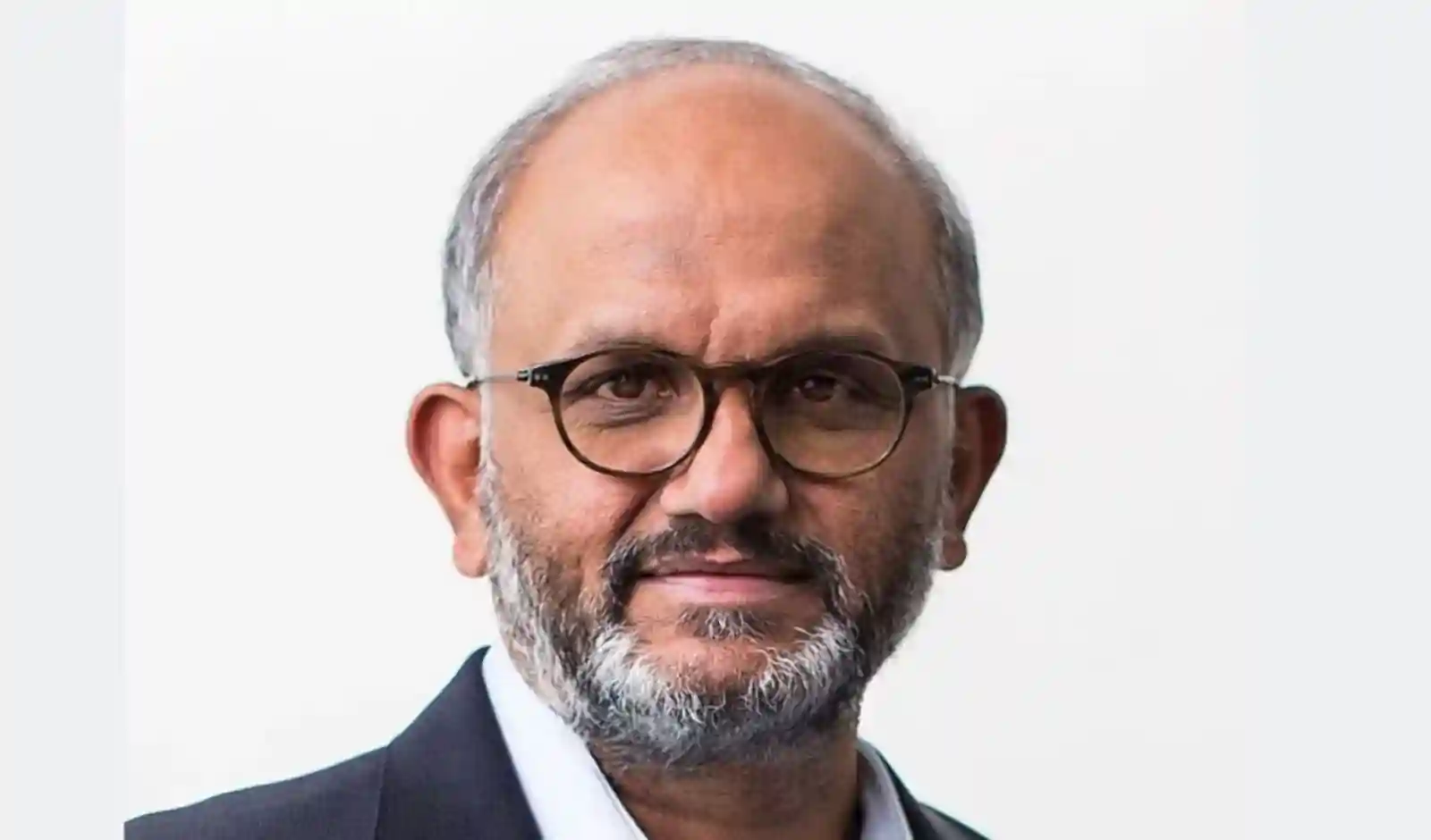 Adobe का बड़ा ऐलान: भारत के छात्रों को मुफ्त मिलेंगे Firefly, Photoshop और Acrobat टूल्स