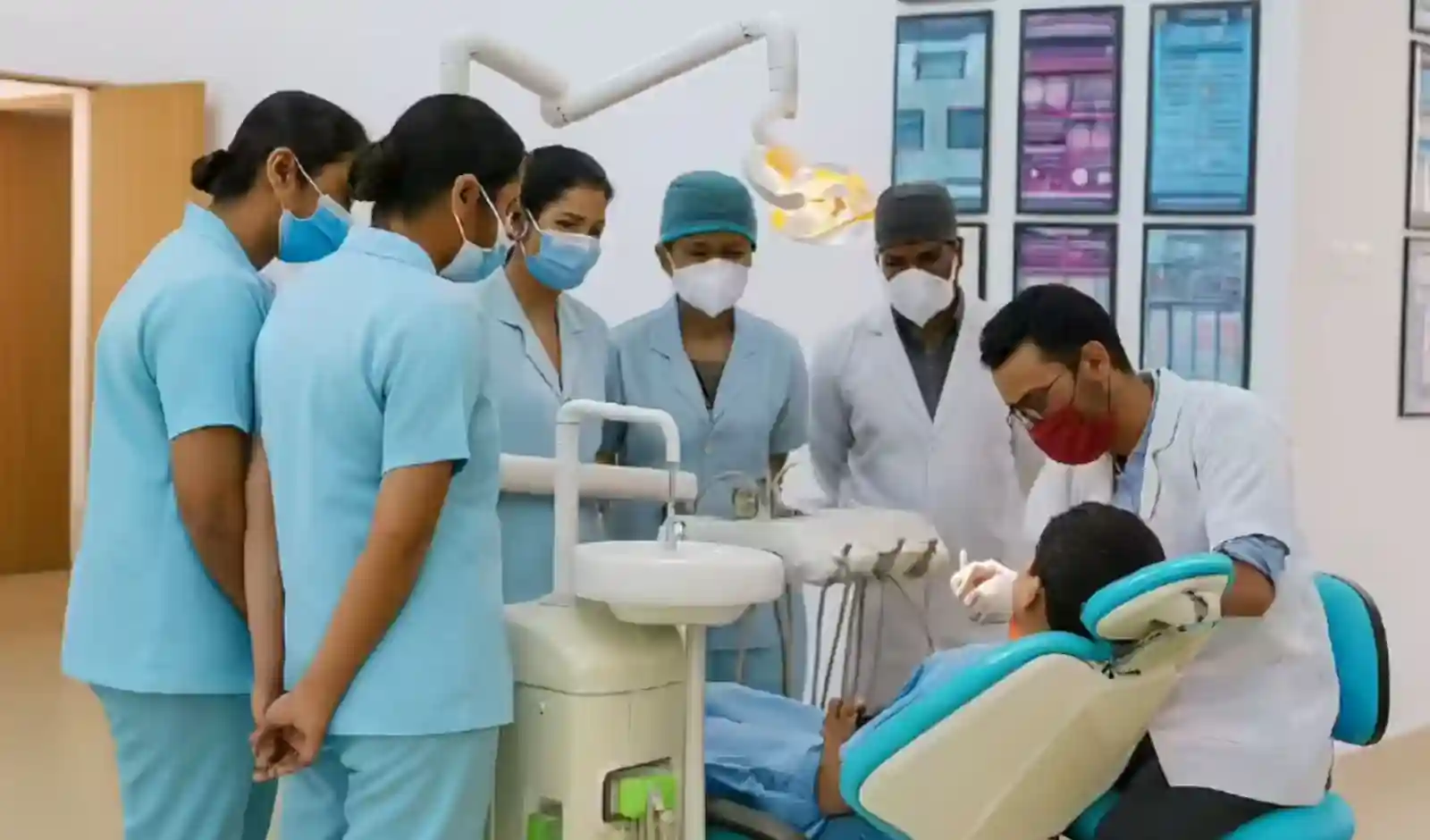 सरकार ने राष्ट्रीय दंत आयोग (NDC) का गठन कर डेंटल शिक्षा और हेल्थकेयर में बड़े सुधार की शुरुआत की