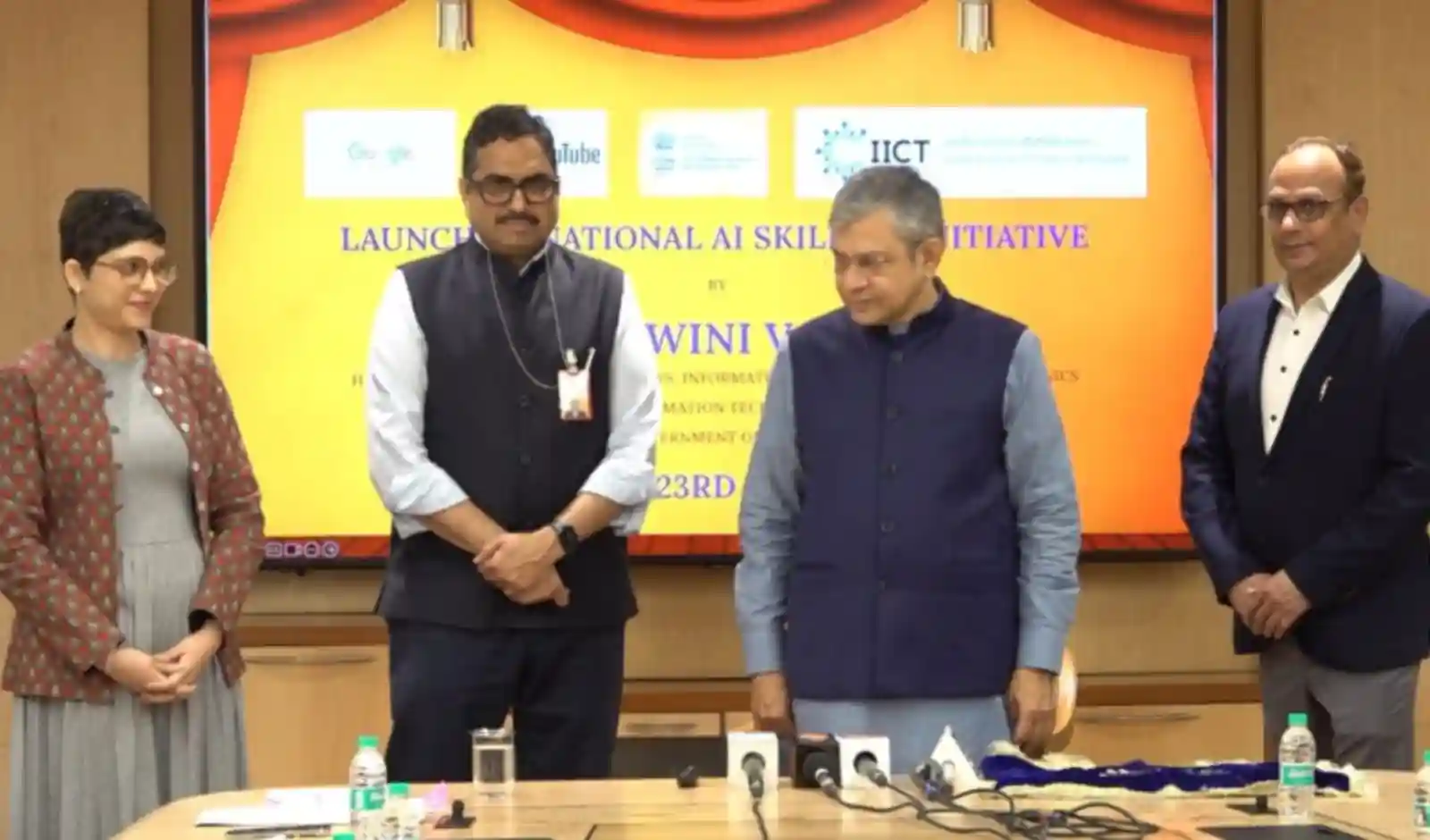 शिक्षा में AI को बढ़ावा: MIB, IICT ने Google और YouTube के साथ मिलकर शुरू किया नेशनल AI स्किलिंग ड्राइव