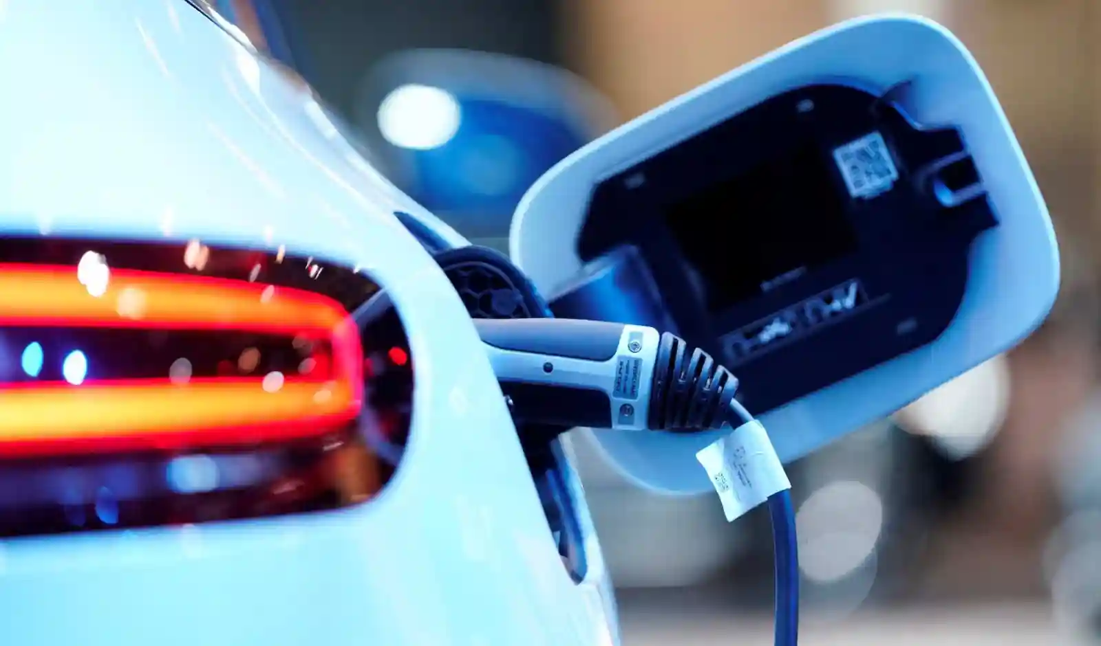 Vietnam Plans EV Tax Cut Extension to 2030