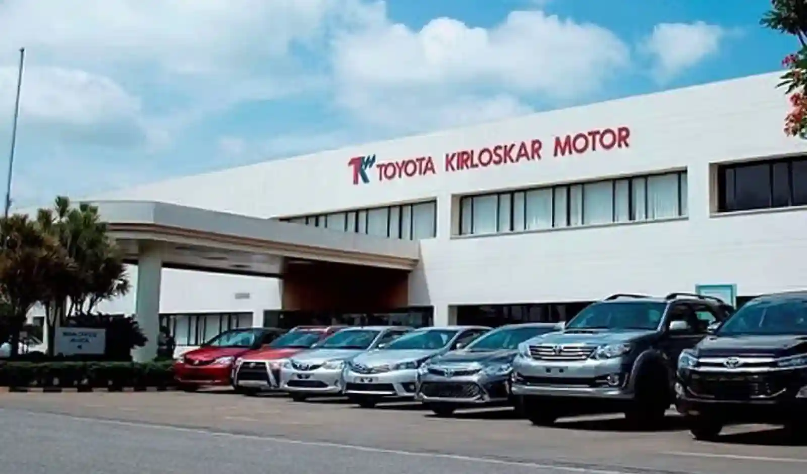 Toyota India Hybrid Sales Cross 3 Lakh