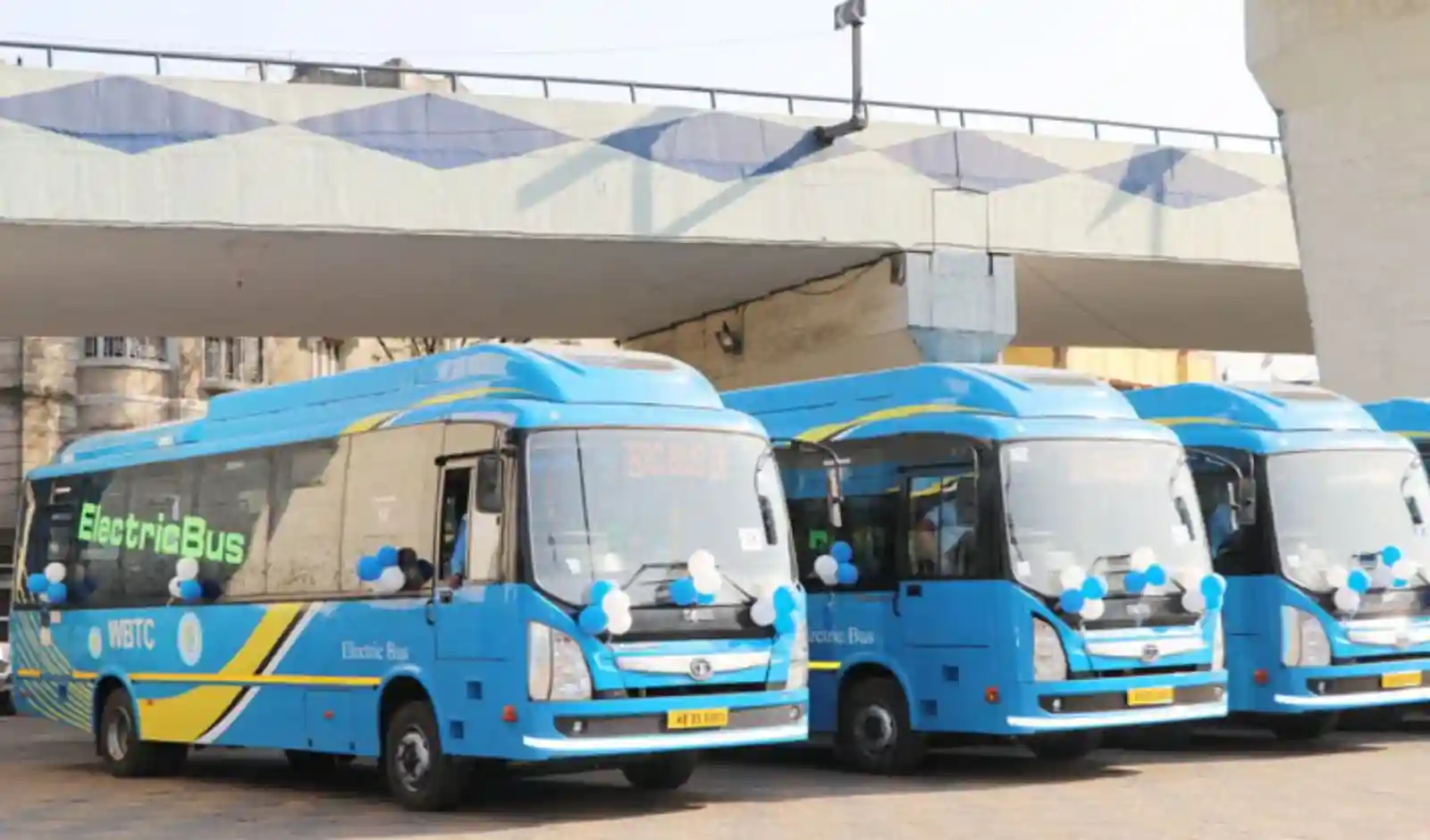 India Plans $1 Billion EV Incentive for Buses and Trucks