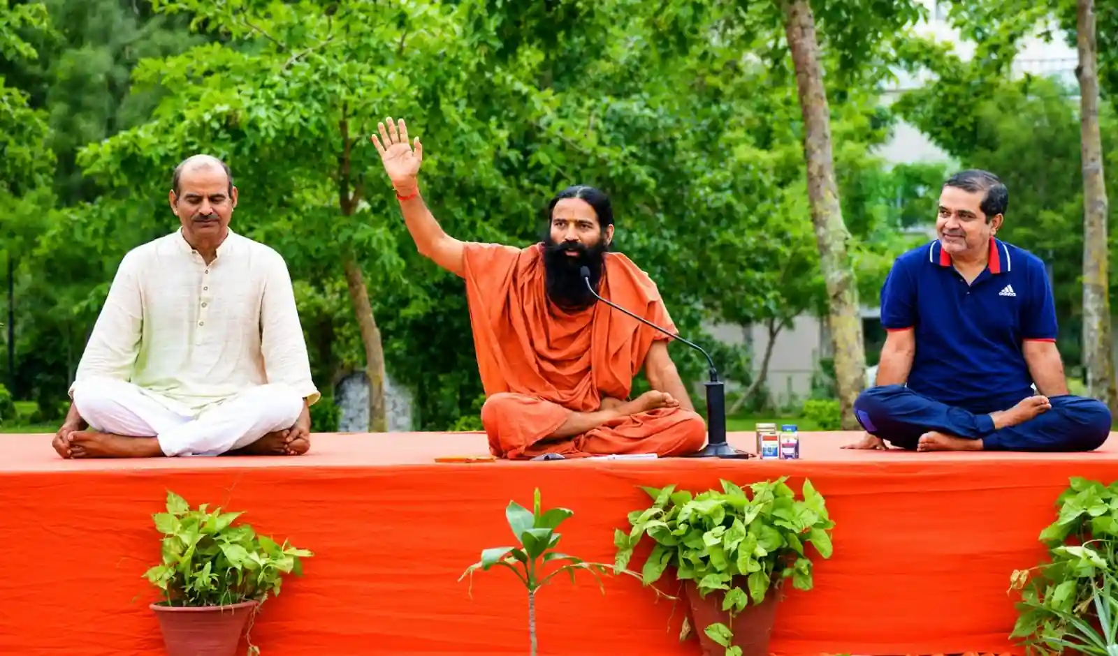 हरिद्वार में शुरू हुई पतंजलि सिविल सेवा अकादमी, IAS-IPS अभ्यर्थियों को मिलेगा 2 वर्षीय आवासीय प्रशिक्षण