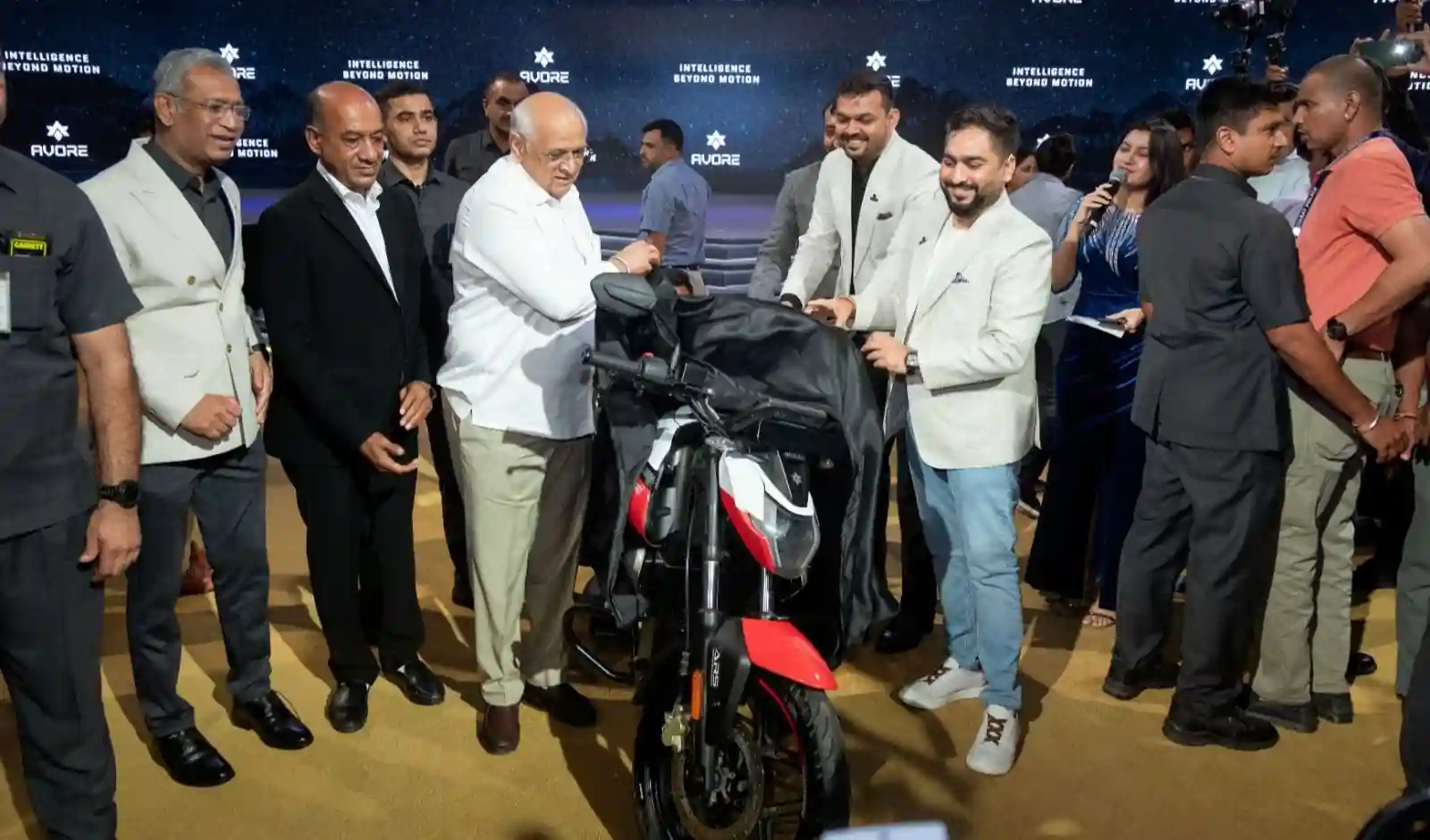 Avore Electric EX लॉन्च, गुजरात के मुख्यमंत्री ने किया अनावरण