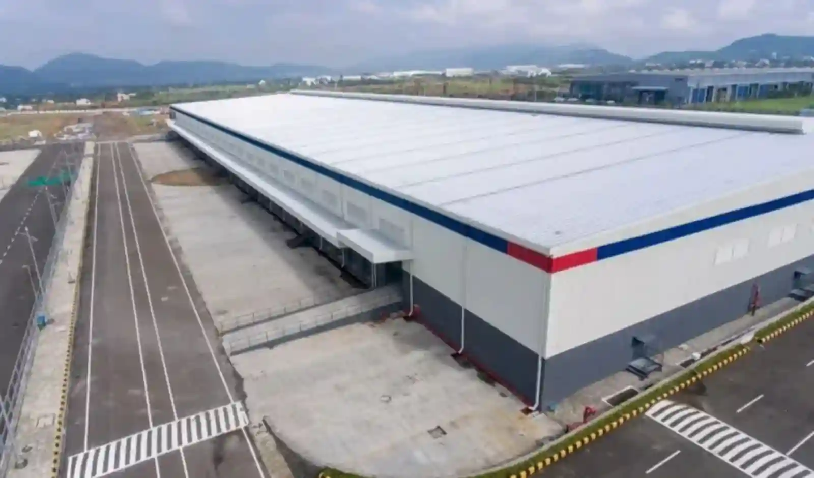 Domestic Manufacturers Outpace Global Firms in India’s Factory Space Race