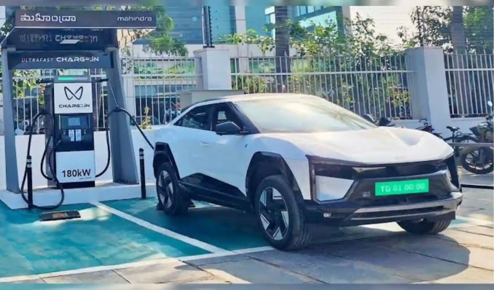 महिंद्रा का Charge_iN नेटवर्क 50 स्टेशनों तक पहुंचा