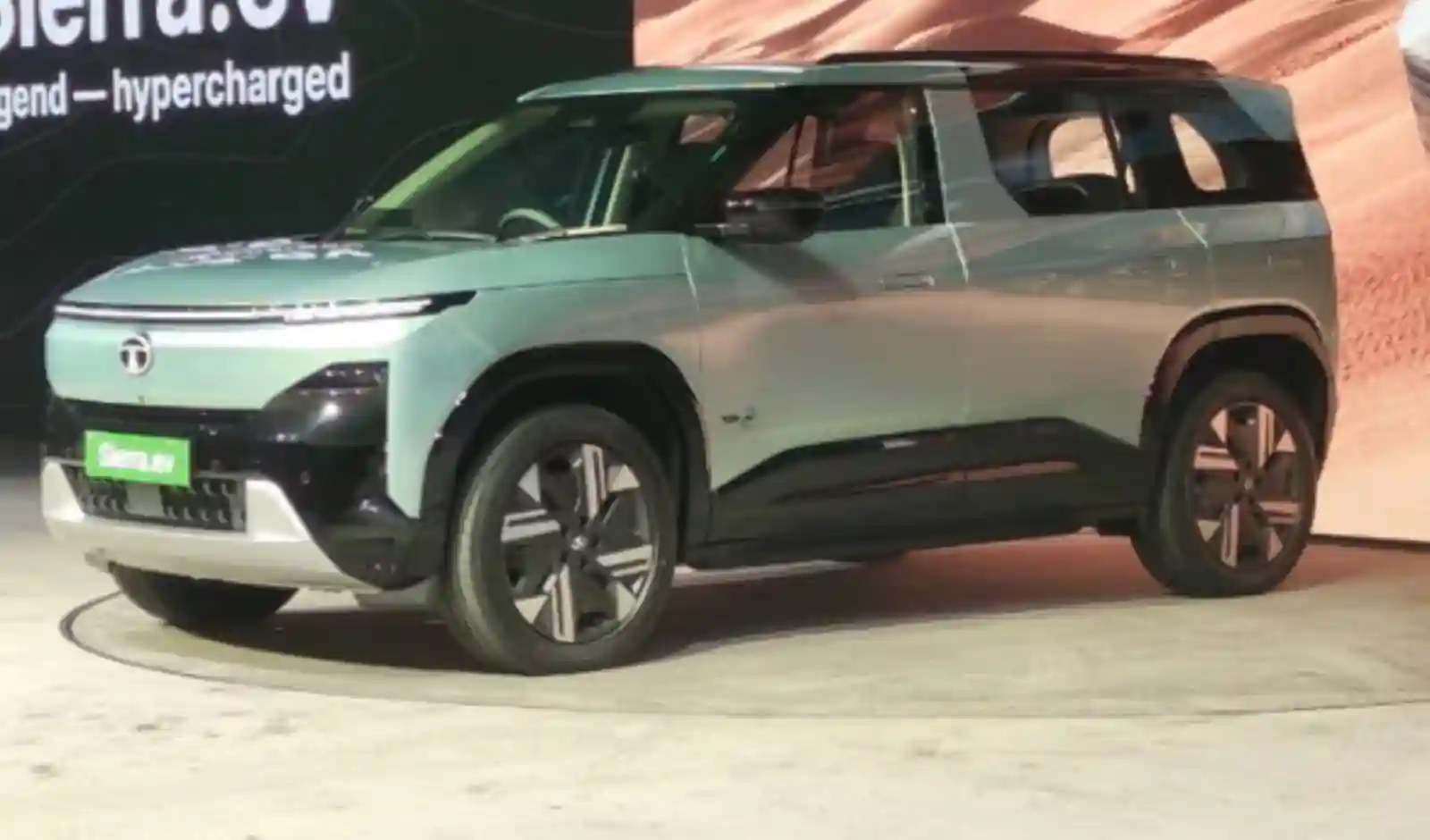 Tata Motors की EV हिस्सेदारी बढ़कर 25% हुई